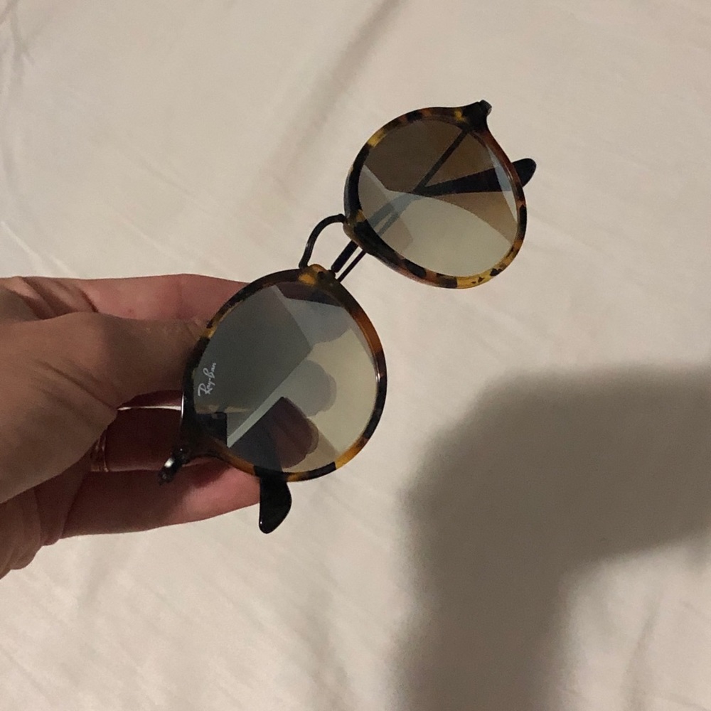 Round mirrored rayban